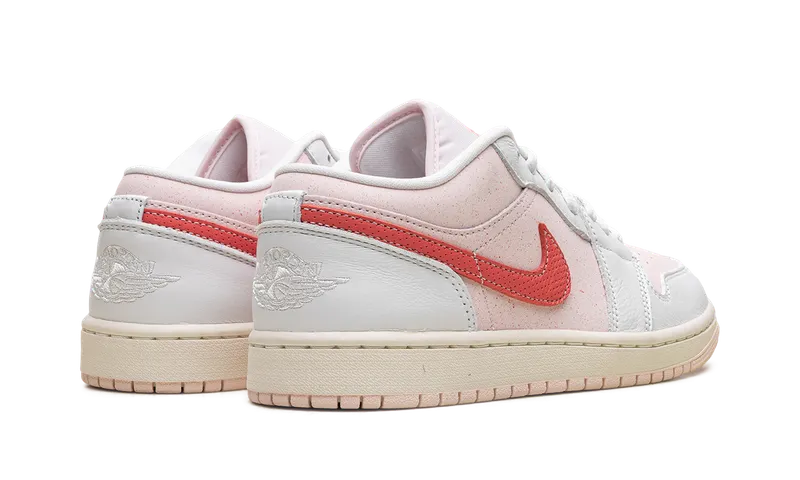 Air Jordan 1 Low “Strawberry MIlkshake” (IB8156-133)