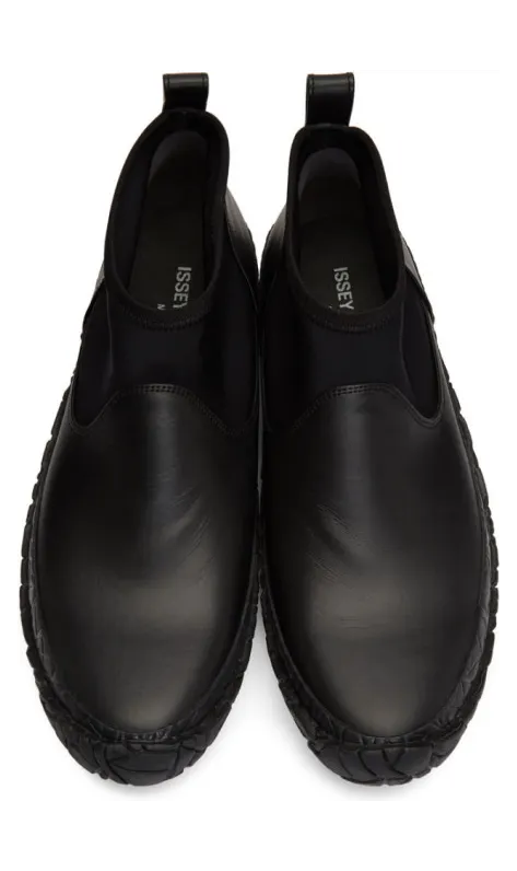 issey-miyake-men-sneaker AJ001