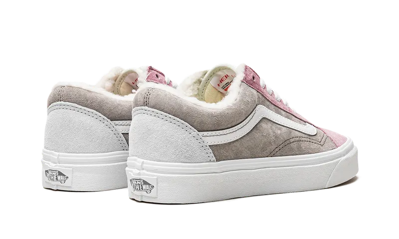 Vans OLD SKOOL “PIG SUEDE SHERPA” (VN0005UAMUL)