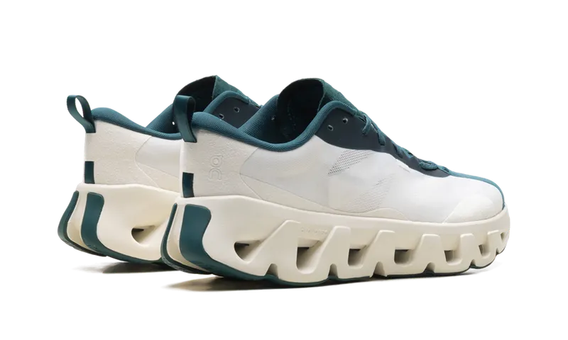 On Running K-Tech 1 “Kith – Tofu Sea Moss” (3MG10775561)