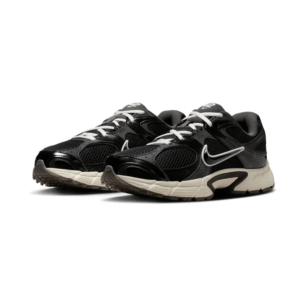 Nike V5 RNR “Jackie Robinson Day” (IQ3723-001)