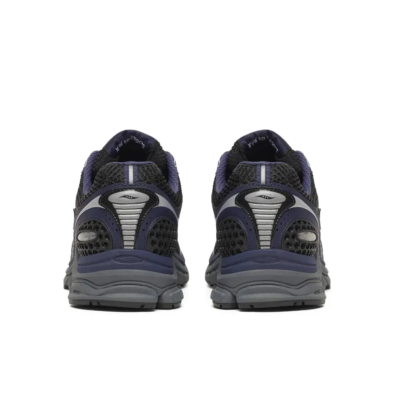 SAUCONY ProGrid Triumph 4 “Black / Naval” (S101231-1005)