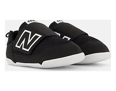 new-balance-sneaker IONEWBBK