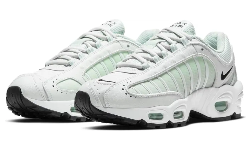 nike-air-max CK2600-001