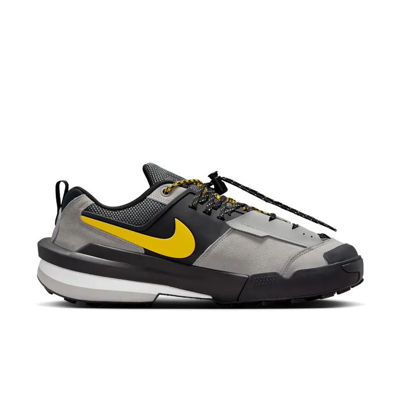 Nike Zegamadome SP “sacai – Matte Silver Yellow” (HQ8618-002)