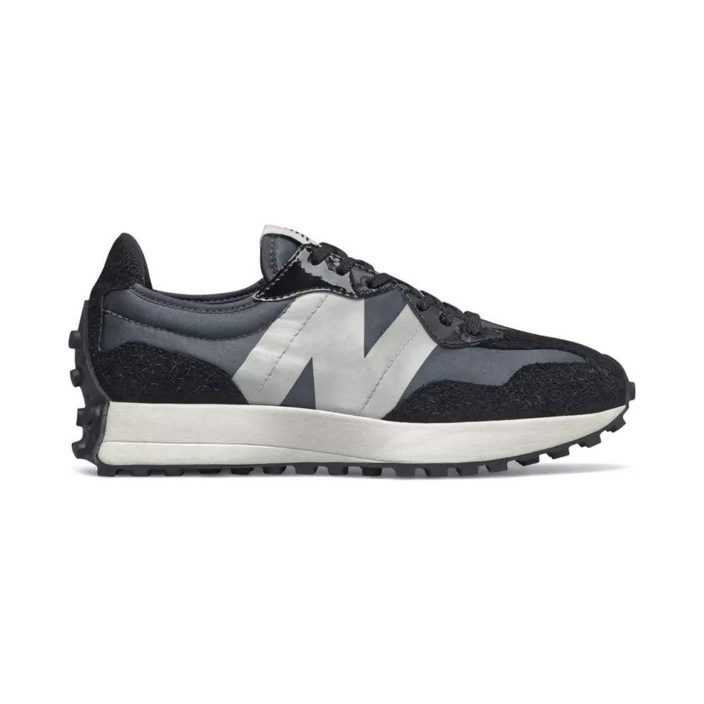 New Balance 327 Schwarz (WS327SFC)