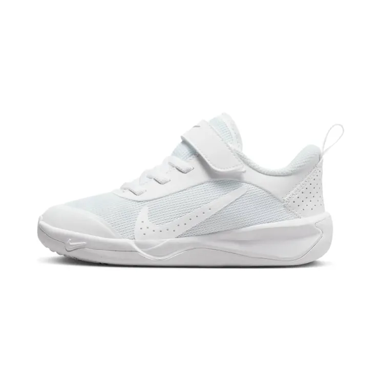 Nike Omni Multi-Court “White / Pure Platinum” (DM9026-100)