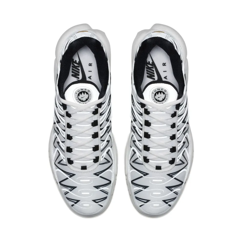 Nike Air Max Plus Shark (White) White/White-Black (AJ6311-100)