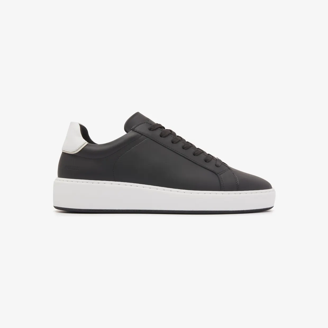 Nubikk Jiro Banks M Black (21050000105L)