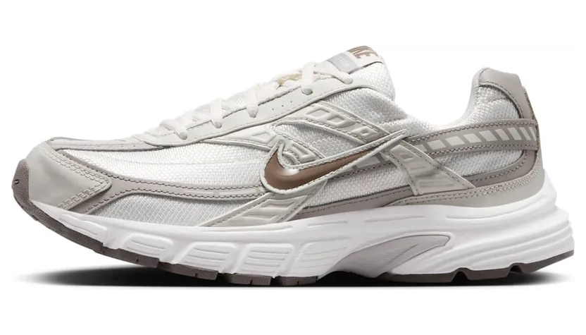 Nike Initiator “Phantom Light Bone Sail Mink Brown” (IB4339-001)