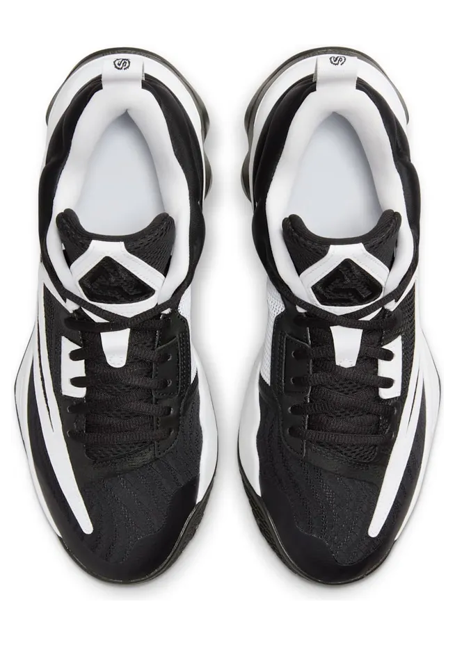 nike-giannis-immortality DZ7533-003