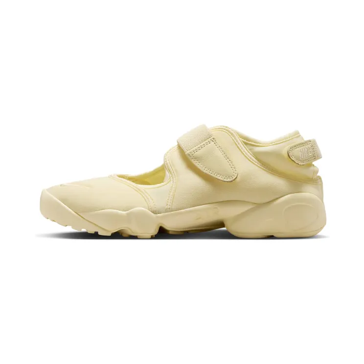 Nike Rift Sunbleach/Zwart (IV6058-700)