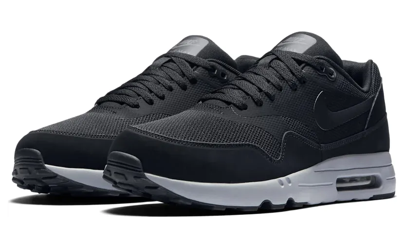 nike-air-max 875679-002