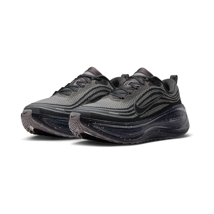 nike-vomero-plus IO4323-002