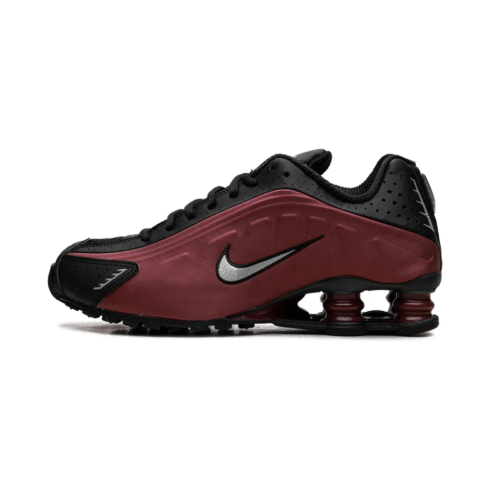 Nike Shox R4 “Black Team Red” (AR3565-009)