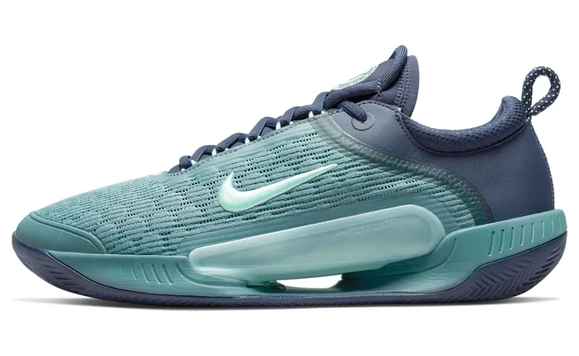 nikecourt DH2495-410