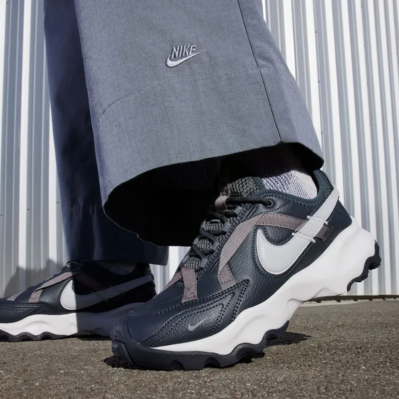 nike-sneaker DD9682-001