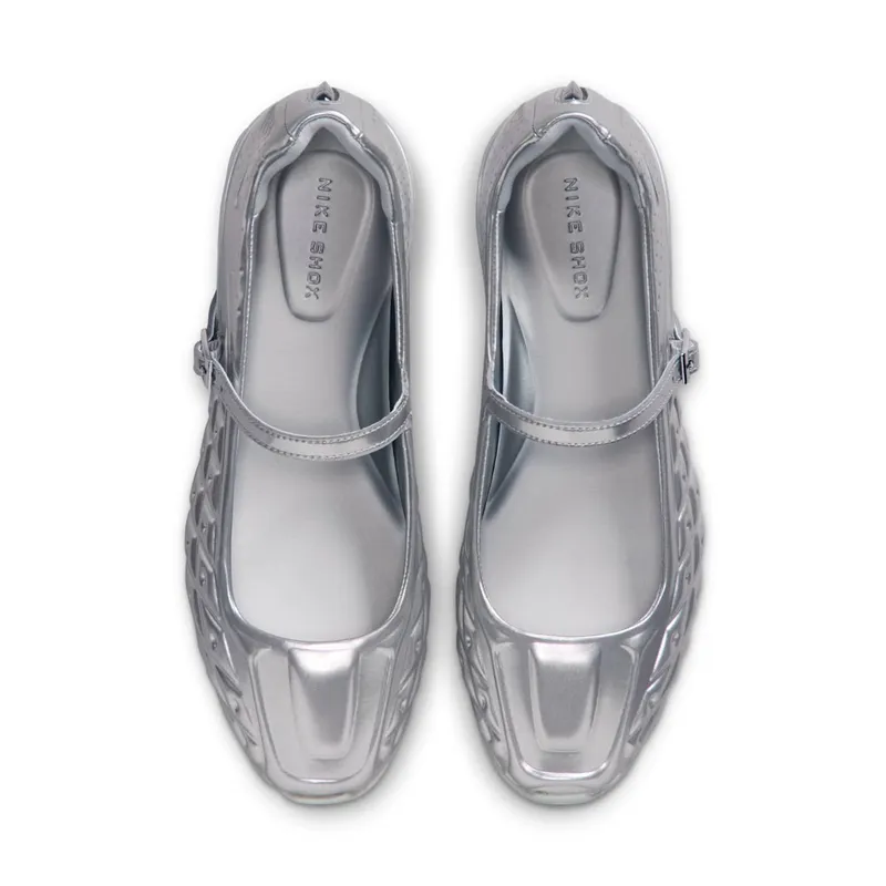 Nike Shox Z Calistra “Metallic Silver/Flat Silver/Metallic Silver” (IR5510-002)