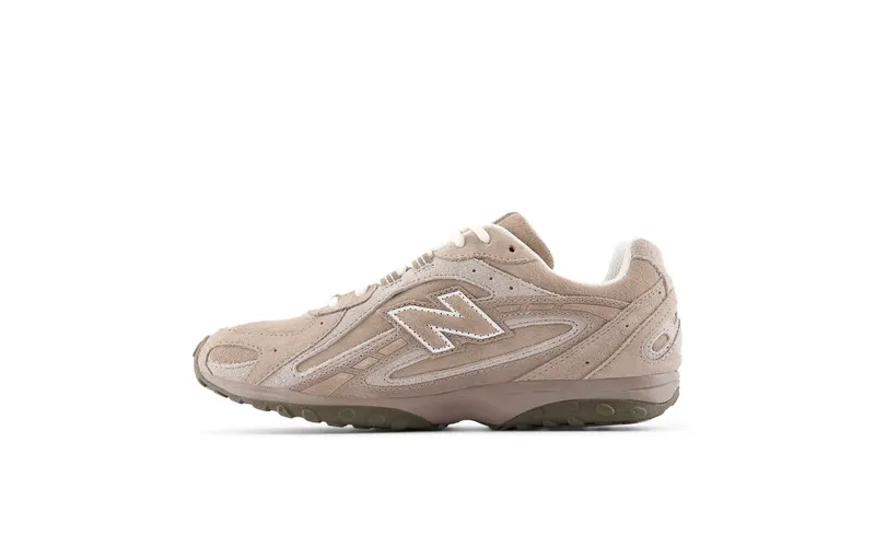 New Balance 204L “Mushroom / Arid Stone” (U204LMMA)
