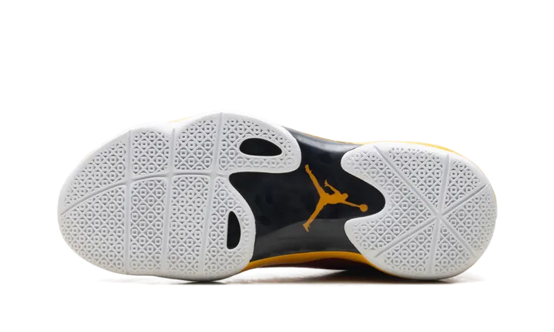 Air Jordan 2012 Lite “Sport Red Taxi White” (524922-605)