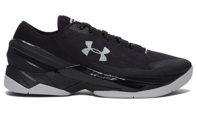 UA Curry 2 Low The Essential (1264001-003)