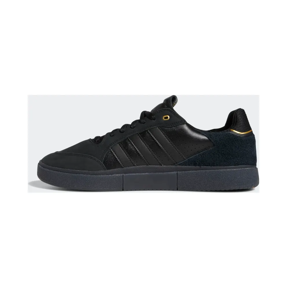 adidas Tyshawn Low Core Black / Core Black / Gold Metallic (GY6957)