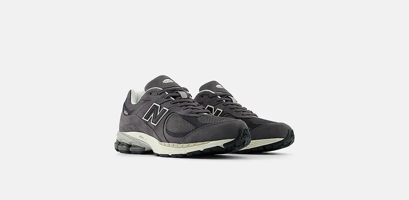 New Balance 2002R “Monochrome Pack Grey” (M2002RFL)