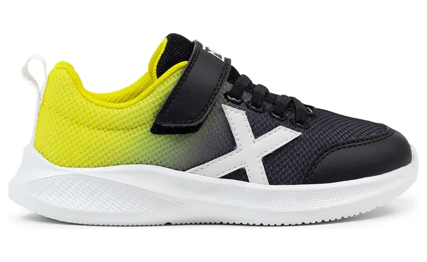 munich-sneaker 8935003