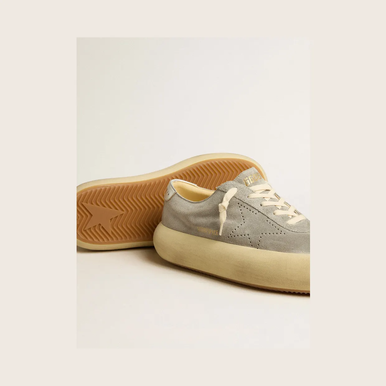 Golden Goose Space-Star Shoes In Ice-Gray Suede With Perforated Star (GWF00376.F005253.70100) (4)