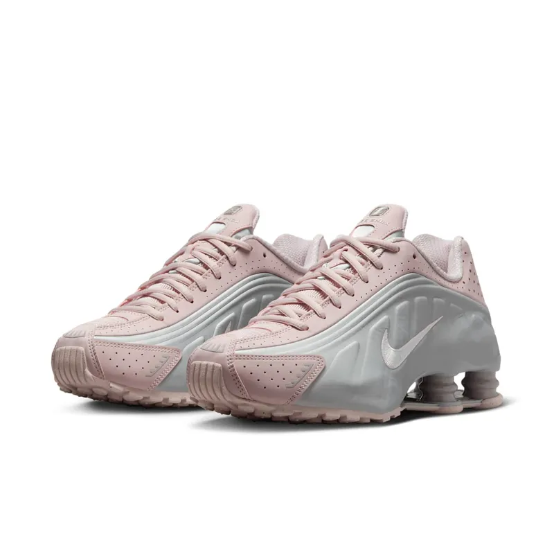 Nike Shox R4 (barely rose / platinum) – AR3565-600