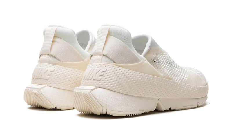 Nike Go Flyease “Pale Ivory” (DR5540-105)