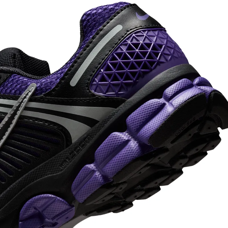 Nike Vomero Black / Court Purple / Hyper Grape (FJ2028-004)