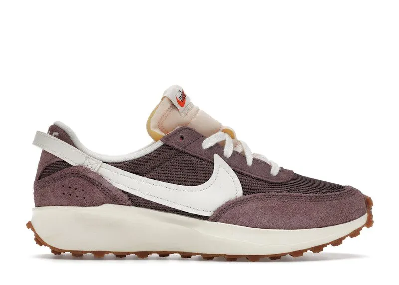Nike Waffle Debut Vintage Plum Eclipse Sail Coconut Milk (DX2931-200)