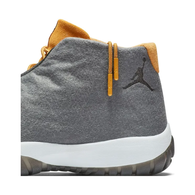 jordan-future AV7008-001