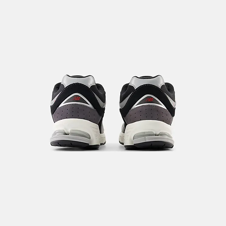 new-balance-2002r M2002RSG