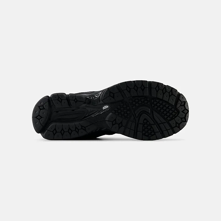 new-balance-2002r M2002WB
