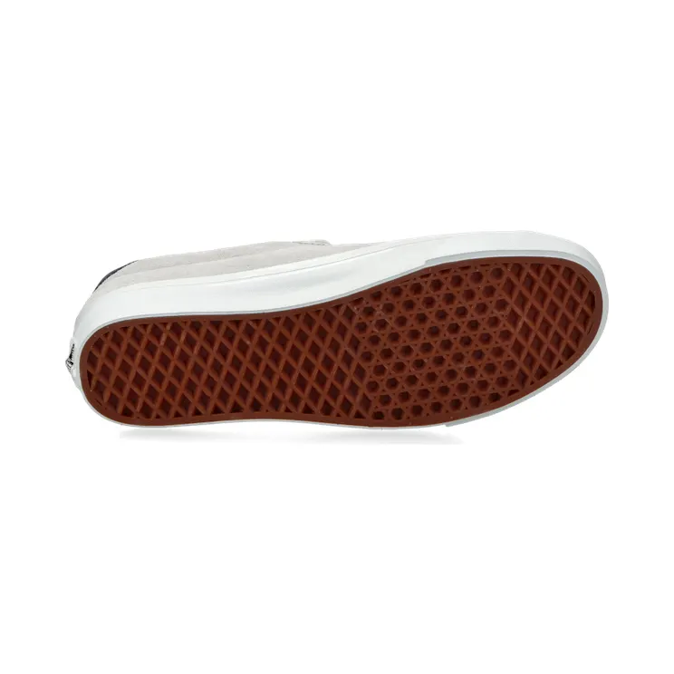 vans-style VN0A7Q5AJVY1