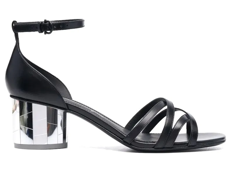 Ferragamo Strap-Detail Open-Toe Sandals Black (01C768748911)