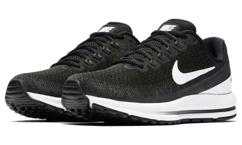 Nike Air Zoom Vomero 13 – Zwart
