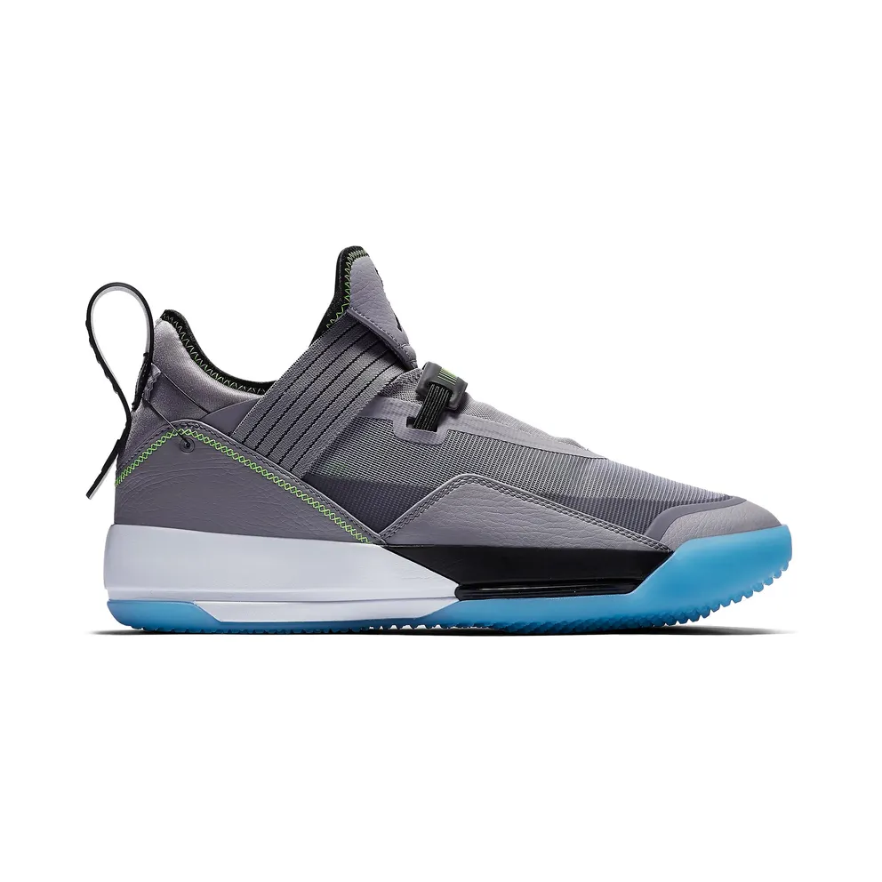 Jordan XXXIII SE Cement Grey Cement Grey/Black-Sail-Volt (CD9561-007/CD9560-007)