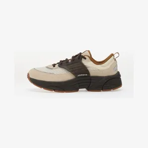 Air Jordan Trunner Soft Pearl / Shadow Brown / Reflective Silver / Light British Tan
