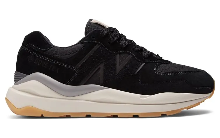 New Balance 57/40 Black / Sea Salt / Moonbeam (M5740GXB)