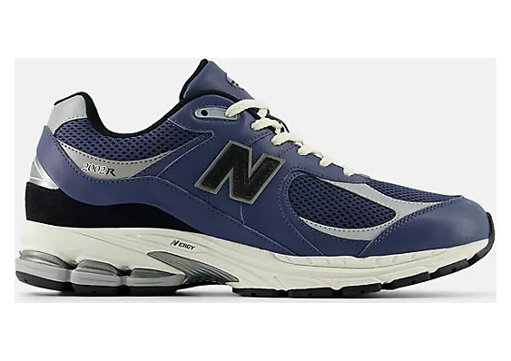 new-balance-2002r M2002RPQ