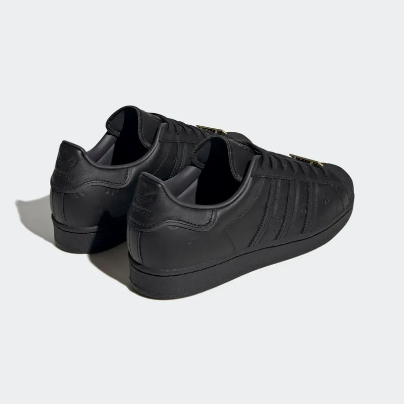 Adidas Superstar Core Black / Core Black / Carbon (GY0026)