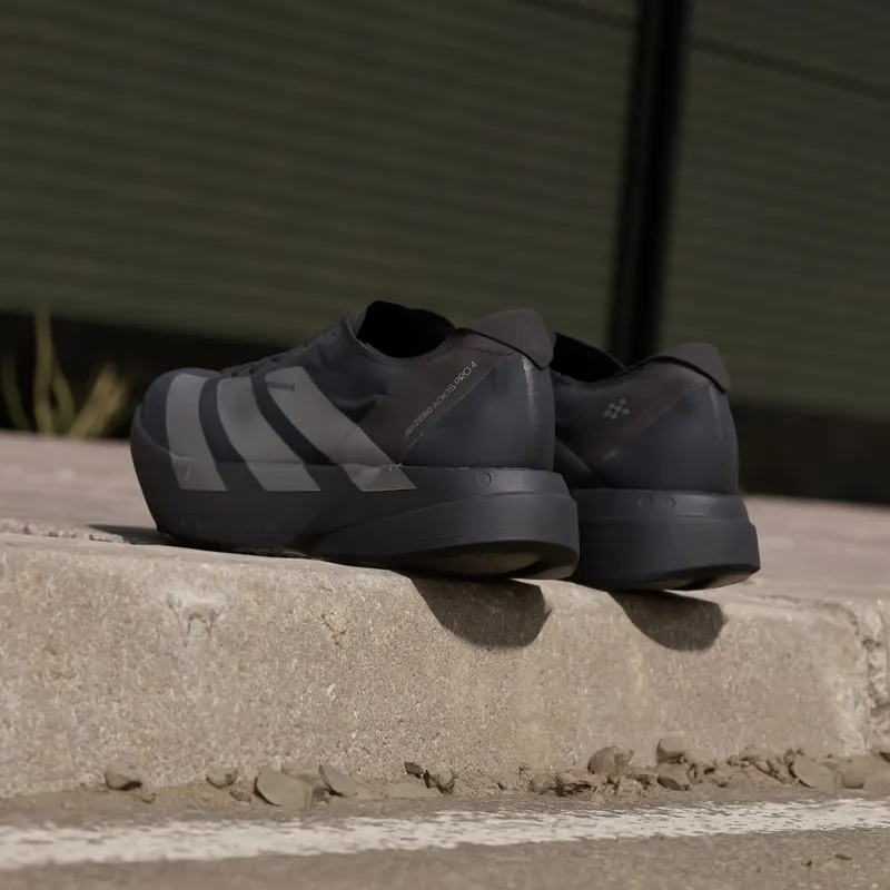 Adidas Adizero Adios Pro 4 Core Black / Iron Metallic / Carbon (JR4887)