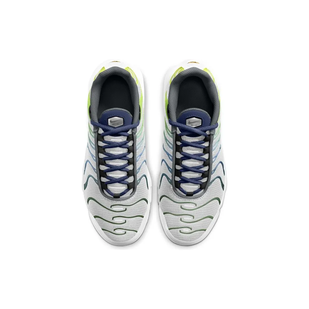 Nike Air Max Plus Older Kids’ White (CD0609-101)