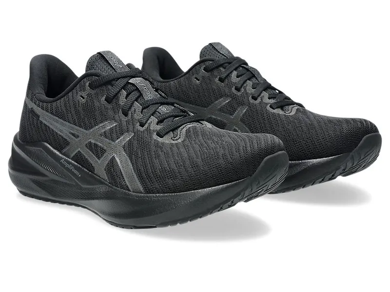 ASICS VERSABLAST 4 “Black / Carrier Grey” (1012B775-001)