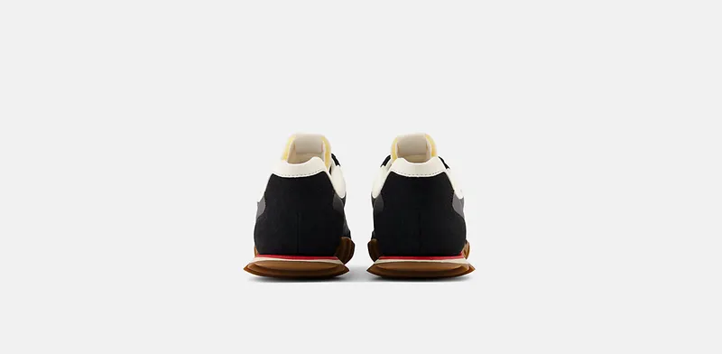 New Balance Black RC30 (URC30VC)
