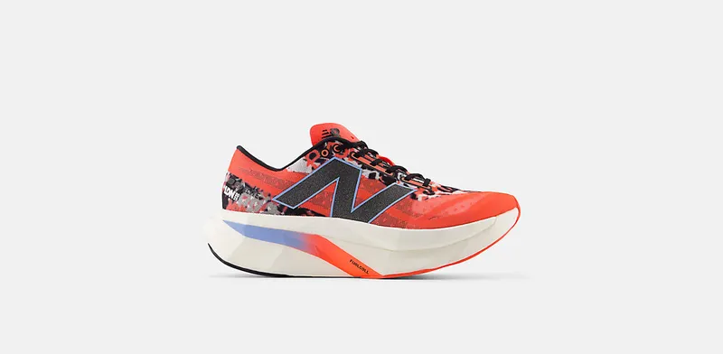 NEW BALANCE TCS London Marathon FuelCell SuperComp Elite v4 “Urgent Red / White / Black” (WRCELLM4)