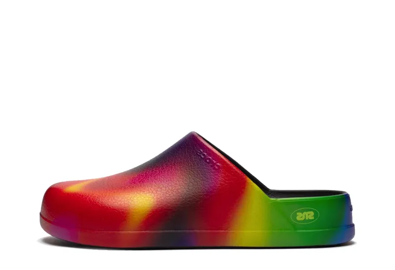 Crocs Dylan Clog Sneakersnstuff Swedish Heat (210213-38T)